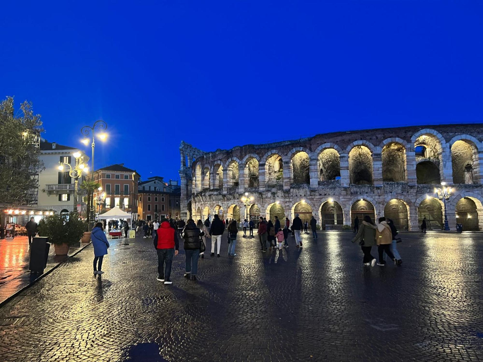 Casa Vacanza Elena 2 Verona Dış mekan fotoğraf